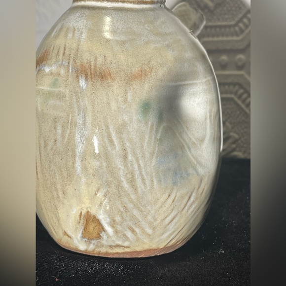 Vintage hand made pottery pitcher - Picture 6 of 16